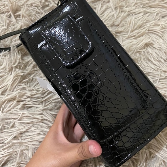 New Black Wrislet - Picture 2 of 4